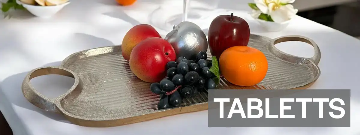 Design-Tabletts aus Metall und Aluminium, Serviertabletts im Industrial-Look
