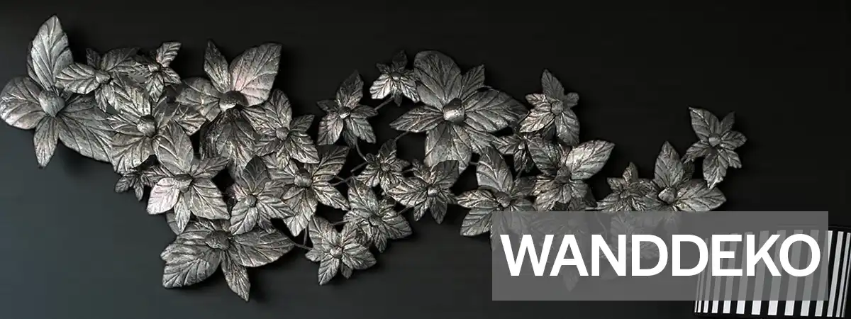 Außergewöhnliche Wanddekoration, Stierköpfe aus Aluminium und Wandreliefs aus Holz