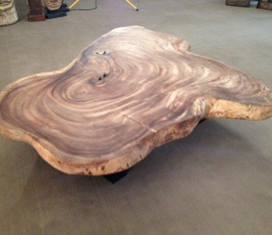 Couchtisch / Wohnzimmertisch aus einer Baumscheibe (160 x 120cm) Tisch Baumscheibe