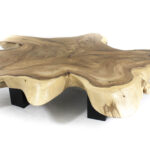 Couchtisch aus Massivholz