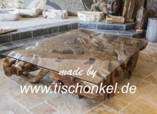 Couchtisch aus einer massiven Baumwurzel 168 x 119 cm Couchtisch aus einer massiven Baumwurzel
