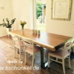 Esstisch aus Massivholz (Baumscheibe Suar) Esstisch aus Massivholz