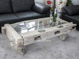 Couchtisch aus antikem Holz „Joglo“ Couchtisch Joglo