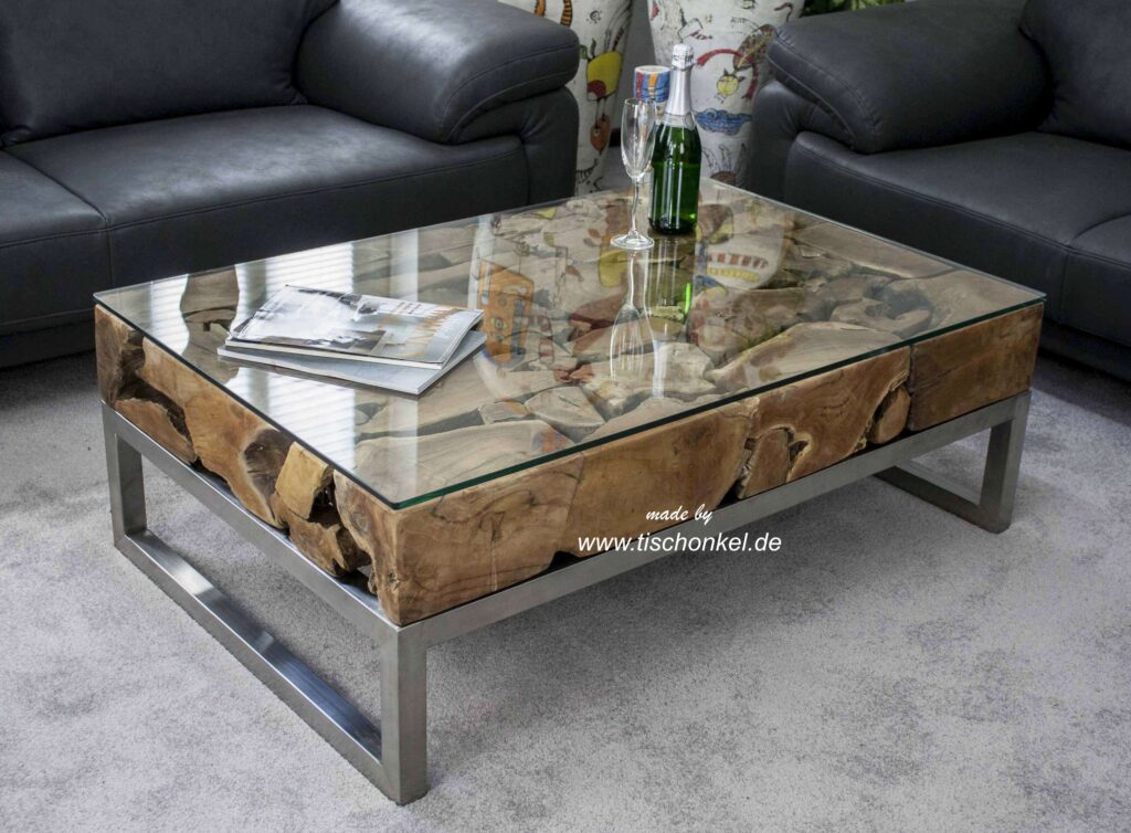 Couchtisch aus Altholz mit Edelstahl und Glas Der Tischonkel