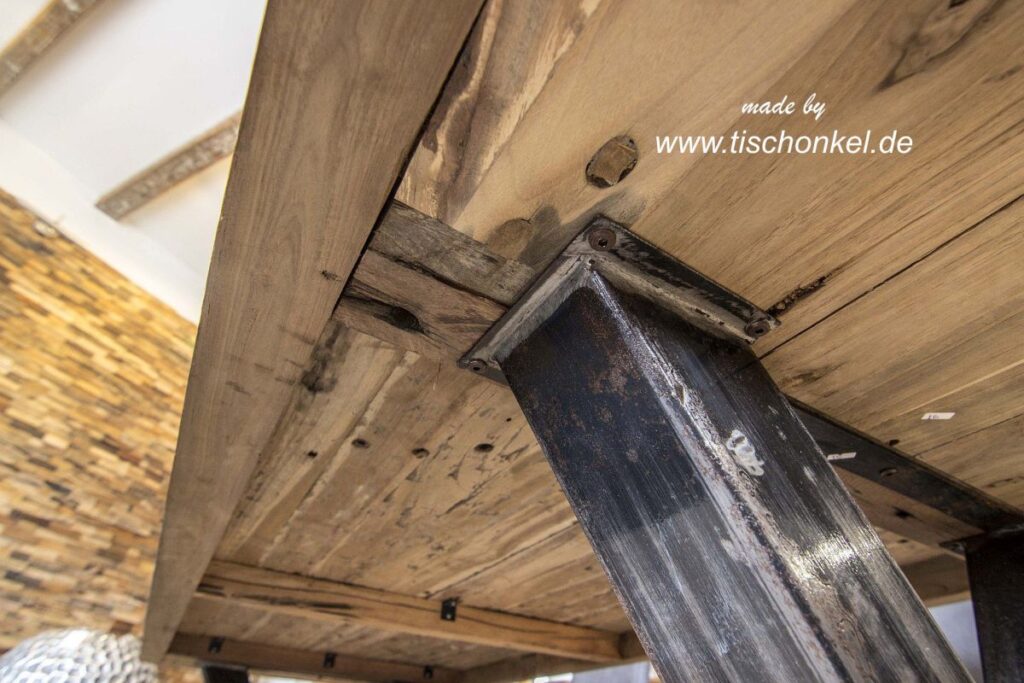 Esstisch Industriedesign - Der Tischonkel Esstische