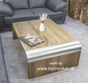 Design Couchtisch mit Altholz und Edelstahl