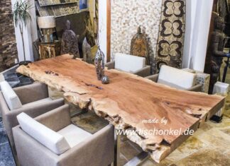 Esstisch aus einem Baumstamm Esstisch aus einem Baumstamm