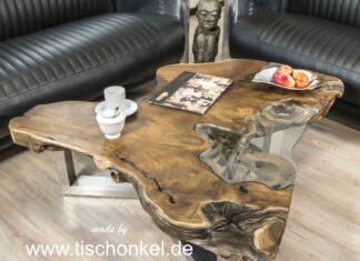 Couchtisch aus Holz massiv Couchtisch aus Holz massiv