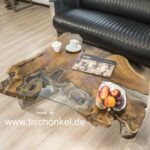 Couchtisch aus Holz massiv