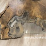 Couchtisch aus Holz massiv