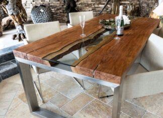 Design Esstisch aus Holz (250 x 100 cm) Design Esstisch aus Holz mit Edelstahl und Glas