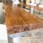 Design Esstisch aus Holz mit Edelstahl und Glas