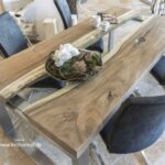 Esstisch mit Edelstahl Holz und Glas