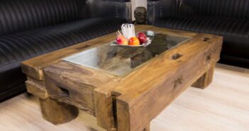 Altholz Couchtisch