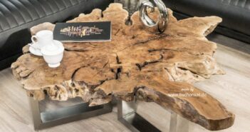 Couchtisch aus Holz