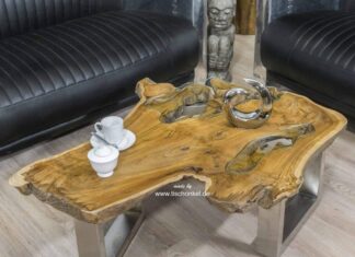 Hübscher kleiner Couchtisch aus Massivholz Hübscher kleiner Couchtisch aus Massivholz