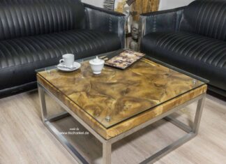 Stilvoller Wohnzimmertisch 80×80 cm Stilvoller Wohnzimmertisch 80x80 cm aus Teakholz