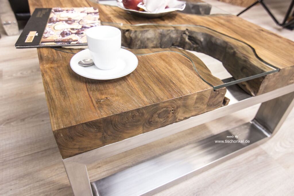 Couchtisch aus Holz 100x80 cm