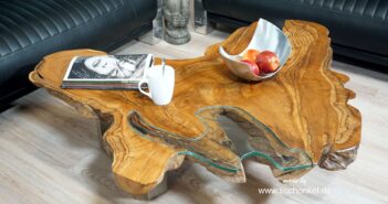 Couchtisch aus Massivholz