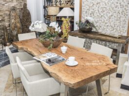 Table à manger massive en une seule planche de bois Table à manger massive en une seule planche de bois