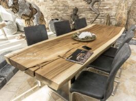 Baumstamm Esstisch mit 350 cm Länge Baumstamm Esstisch von GERKEN Wohndesign