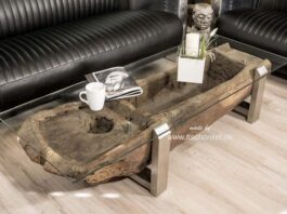 Einzigartiger Couchtisch aus einem antiken Reismörser mit Glasplatte Einzigartiger Couchtisch aus einem alten Reismörser