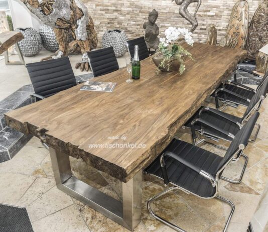 Eettafel voor 8 personen, 300 x 100 cm, van gerecycled teak Eettafel voor 8 personen