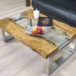 Moderner Couchtisch aus Holz