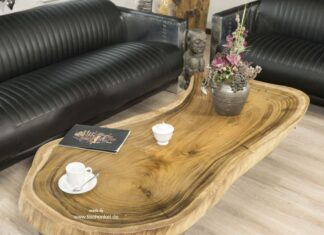 Ovaler Couchtisch aus einer Baumscheibe Suar (Breite 140 cm) Ovaler Couchtisch aus einem Baumstamm