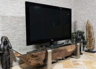 TV-Board aus Holz TV-Board aus Holz