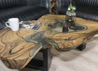 Beeindruckender Couchtisch aus einer Baumscheibe „Lakeside“ Beeindruckender Couchtisch aus einer Baumscheibe