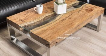 Couchtisch eckig aus Massivholz