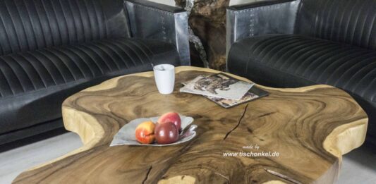 Couchtisch aus einem Baumstamm Couchtisch aus einem Baumstamm 130 cm