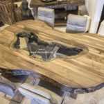 Esstisch oval aus recyceltem Holz