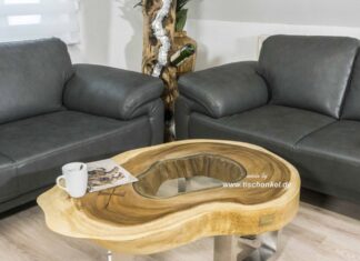 Sofatisch aus einem Baumstamm Sofatisch aus einem Baumstamm