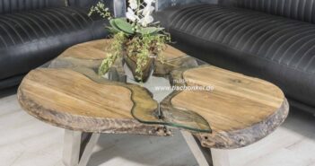 Teak Couchtisch auf Edelstahlgestell