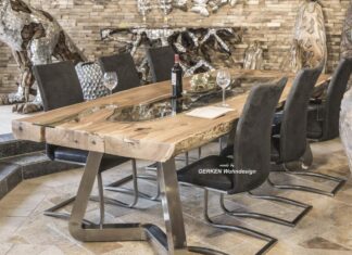 Esstisch aus Baumscheiben „The Lake“ Esstisch aus Baumscheiben The Lake