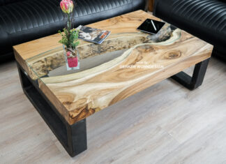 Eckiger Couchtisch aus Baumstämmen „Landscape“ Eckiger Couchtisch