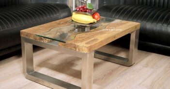 Rechteckiger Wohnzimmertisch aus Holz