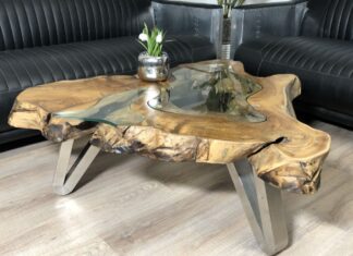 Couchtisch aus einem Baumstamm mit Baumkante „Lakeside“ Couchtisch aus einem Baumstamm