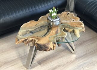 Kleiner Couchtisch aus einer Baumscheibe Kleiner Couchtisch