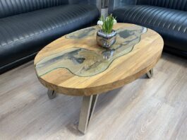 Besondere Couchtische aus Holz Table basse en souche avec un design génial
