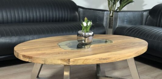 Ovaler Couchtisch aus Massivholz mit Edelstahl Ovaler Couchtisch