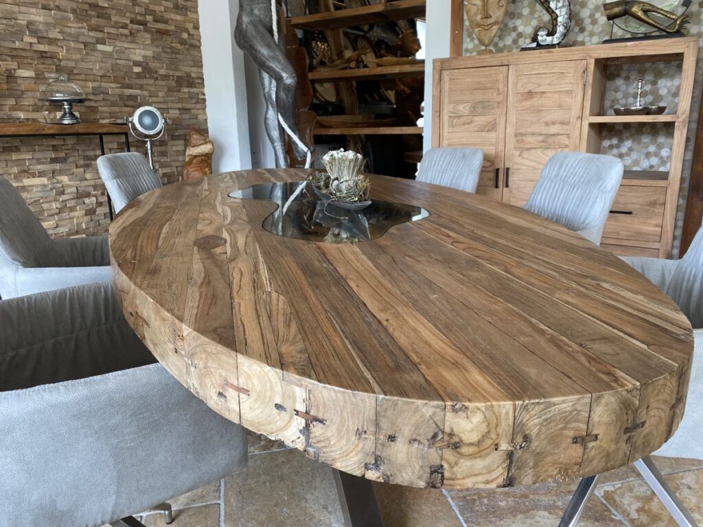 Ovaler Esstisch aus Holz Massive ovale Tischplatte für Esstisch