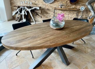 Esstisch Arezzo aus Altholz 220 cm mit Kreuzgestell Esstisch Arezzo