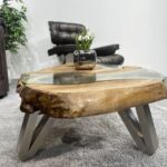 Couchtisch aus Holz mit Tischgestell aus Edelstahl