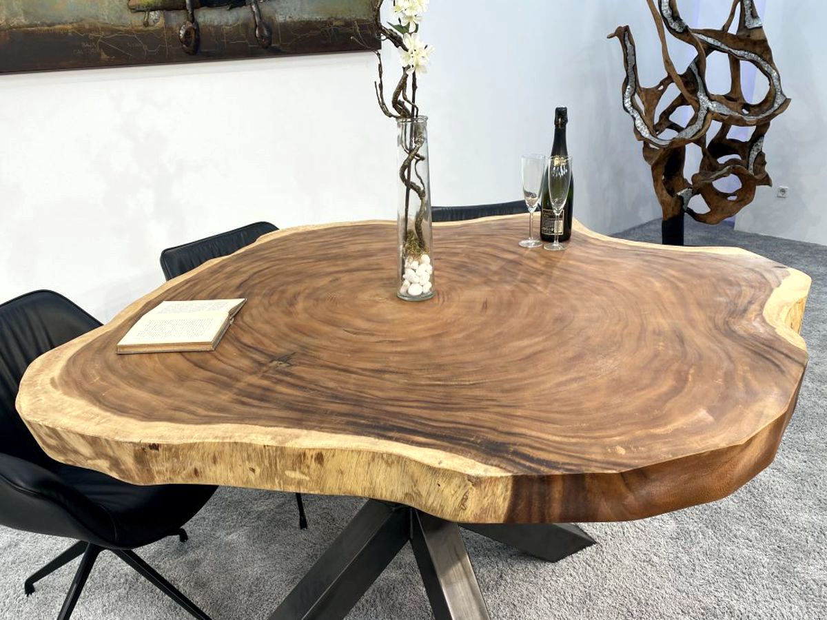Runder Esstisch aus einem Baumstamm - Der Tischonkel