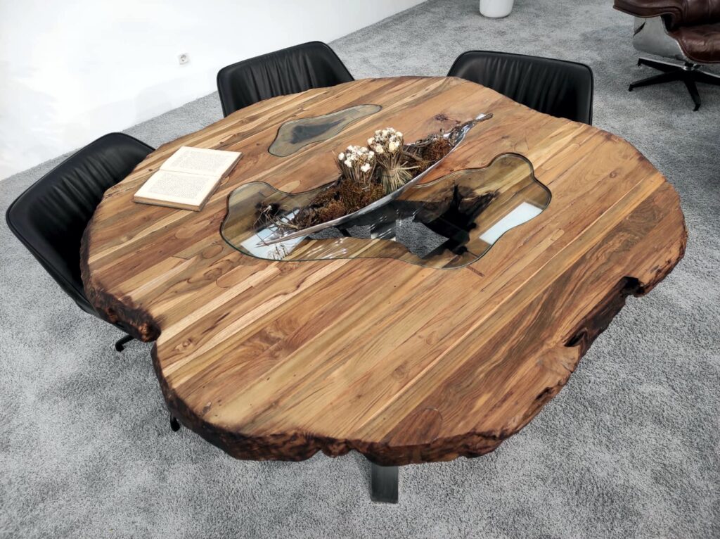 Esstisch rund "Eternia" aus Holz Runder Esszimmertisch aus recyceltem Holz