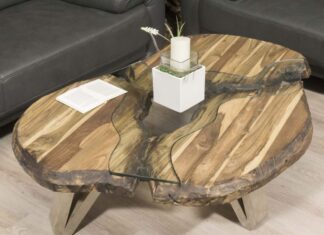 Massiver Echtholz Couchtisch von GERKEN Wohndesign Echtholz Couchtisch mit Glas