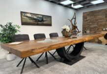 Extrem langer Esstisch,…. 400 cm Extrem langer Esstisch